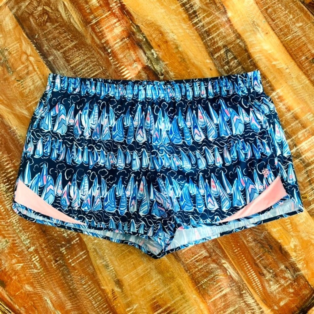 Lilly Pulitzer Ocean TRAIL SHORT Luxletic Active NWT Tide Navy Sail Nautical